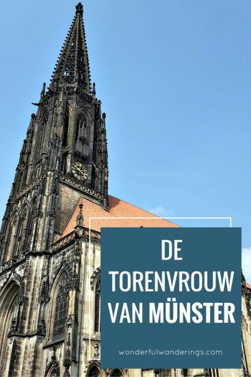 Martje is de eerste vrouwelijke torenwachter van Munster. Elke avond beklimt ze 300 treden van de Lambertikirche om over te stad te waken. Ik mocht met haar mee