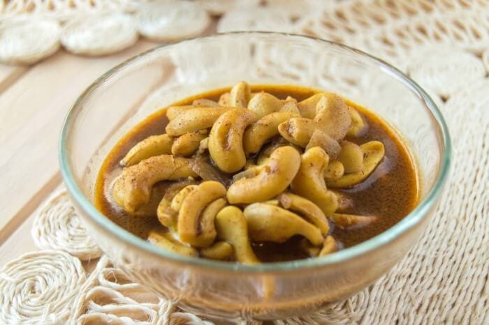 sri lankan cashew nut curry