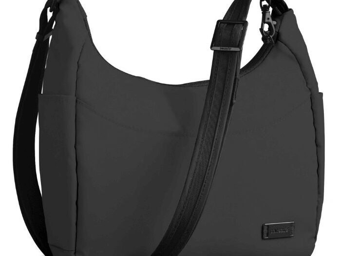 De Pacsafe Citysafe 100 GII anti-diefstal handtas 31