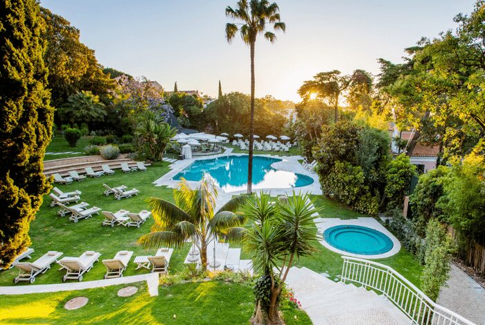 20 Hotels in Lisbon with Swimming Pool 6
