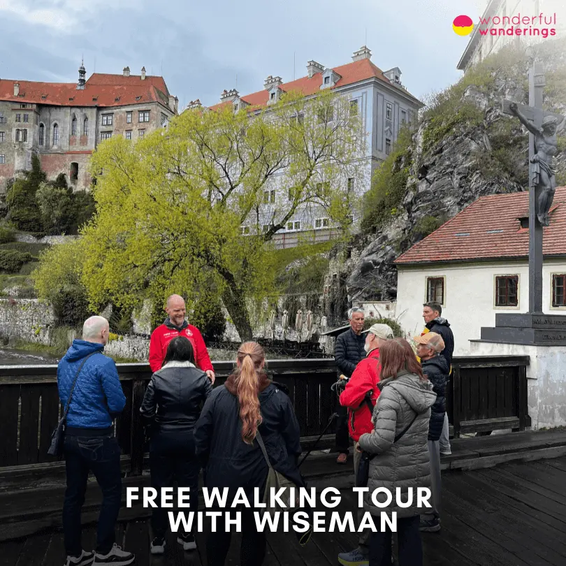 Free walking tour with Wiseman