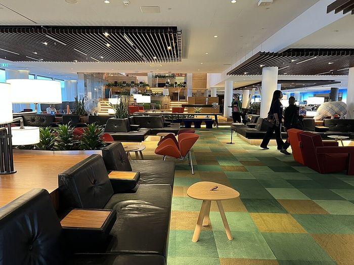 KLM Crown Lounge at Schiphol. Photograph by Milliped, CC BY-SA 4.0