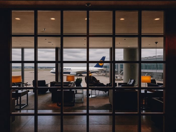 Lufthansa lounge windows looking onto the Frankfurt apron